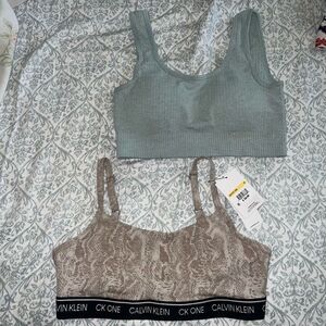 Bralette sports bra Calvin Klein bundle size M ￼